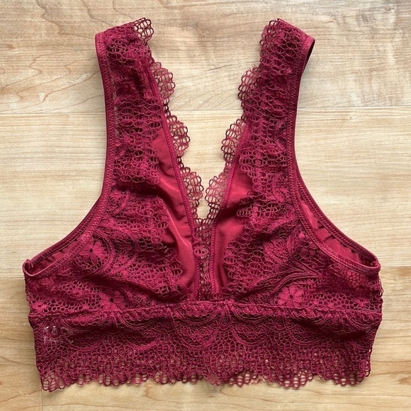Three Bird Nest Red Floral Lace V-Neck Bralette - Picture 5 of 7